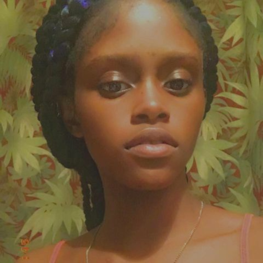 Meet your Posher, Laroya